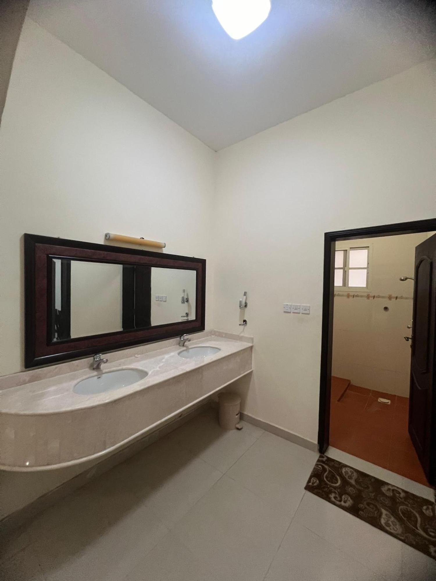 Red-37 - Bn Breek Salalah